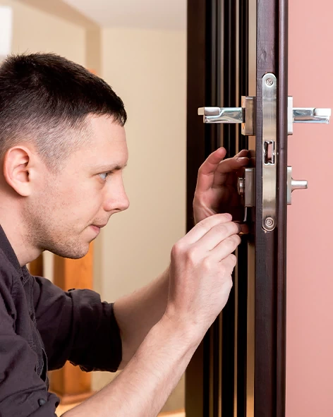 : Professional Locksmith For Commercial And Residential Locksmith Services in Glen Avon, CA