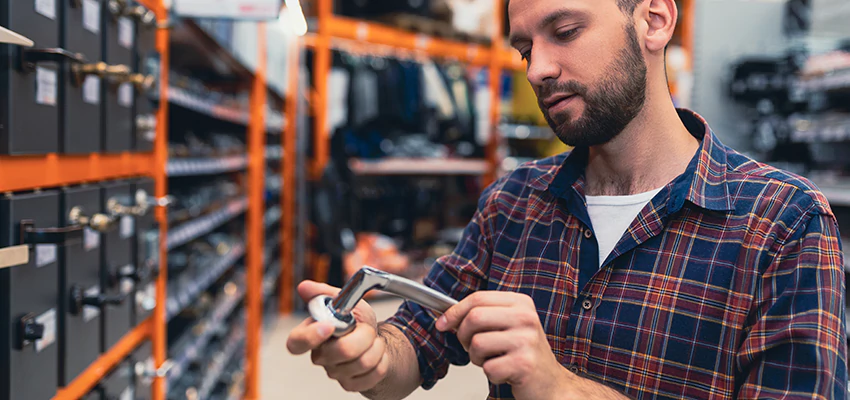 Locksmith For Retail Stores Lockout Services in Glen Avon, California